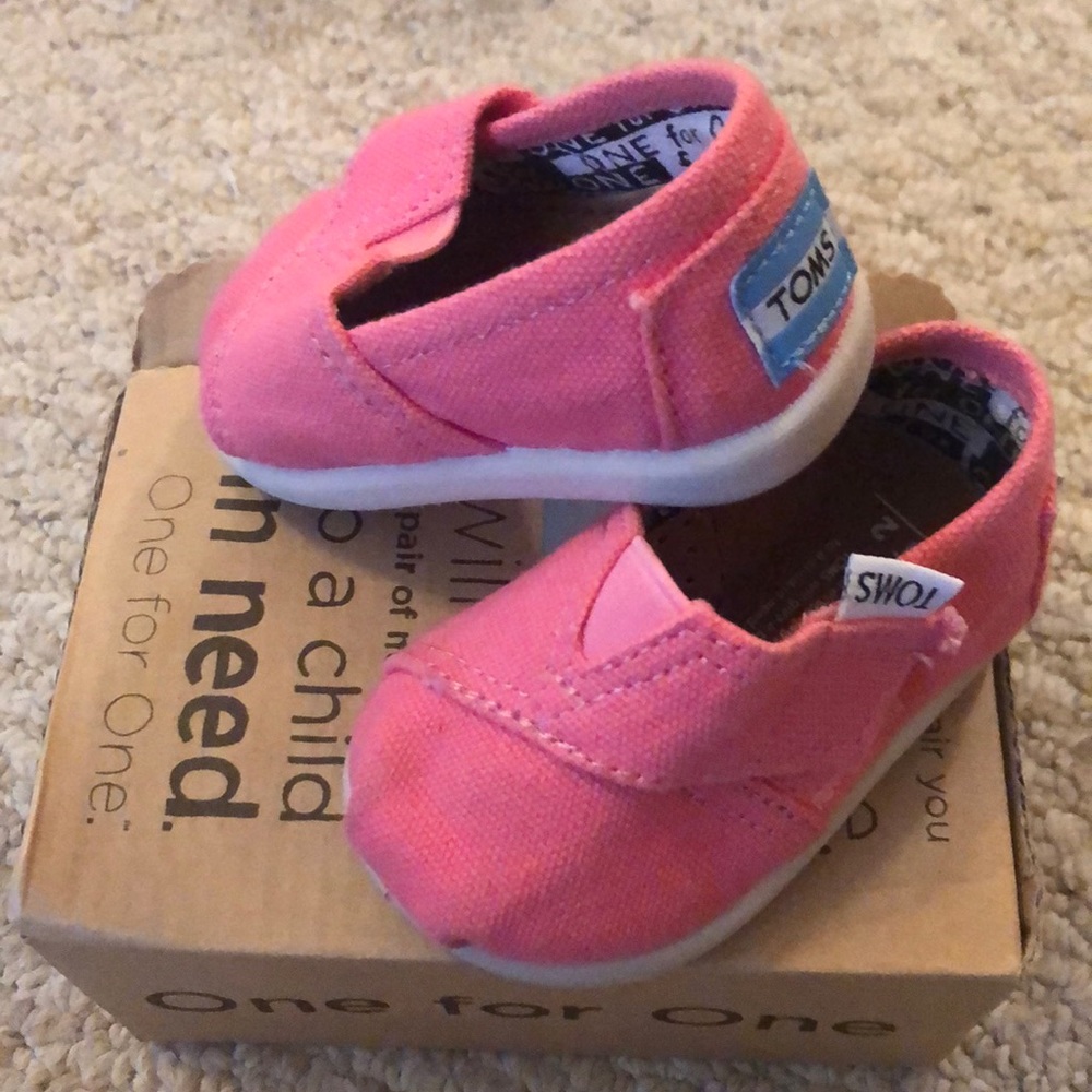Toms - Pink Canvas infant shoes